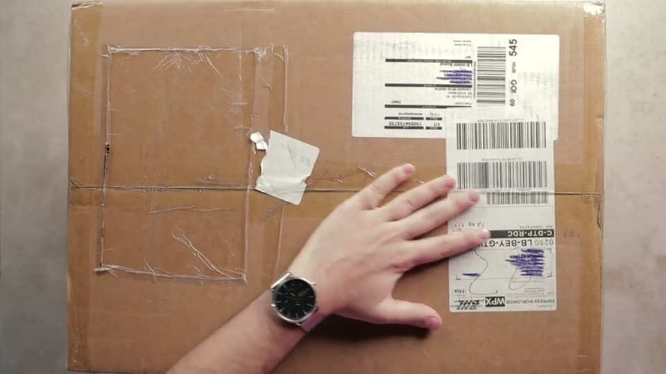 World of Warcraft anniversary collectible shipping box at the start of the unboxing